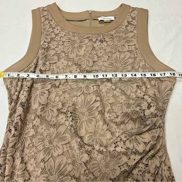 Calvin Klein Sleeveless Sheath Dress Size 14 Ruched Stretch Floral Lace Taupe - Picture 9 of 14